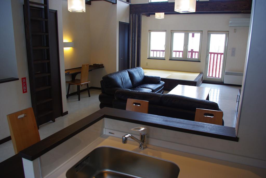 Aparthotel Fuyuri 2*